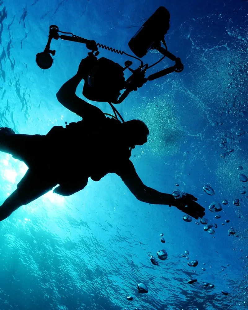 New adventure experience: Diving in ice lake